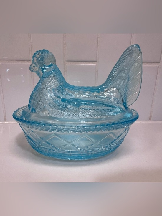 Westmoreland Other - Vintage Westmoreland Hen On Nest Covered Glass Dish Cornflower Light Blue